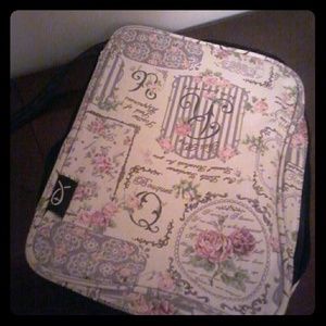 Pre-owned unused Bible Cover in like new condition